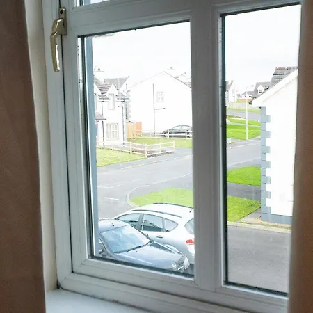 Holiday home Modern Three Bedroom House In - Luxury And Homes *